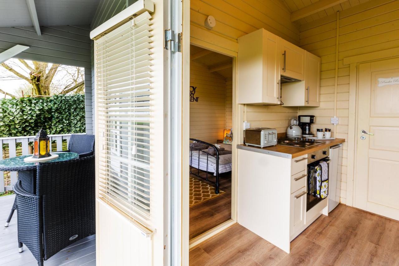 The Retreat Log Cabin Sudbury  Esterno foto